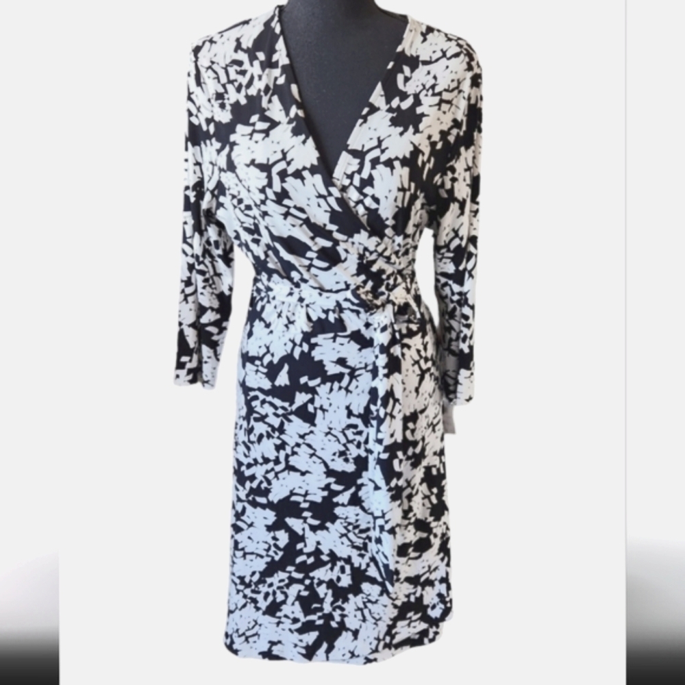 Vince Camuto Wrap Dress​